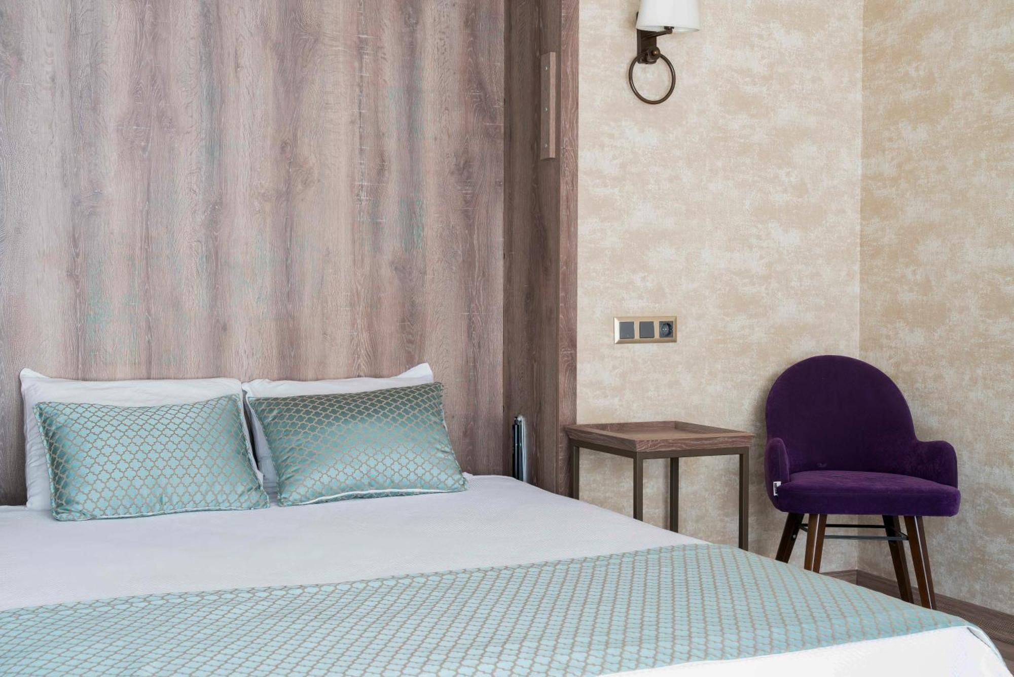 Castle Franco Suites Истанбул Екстериор снимка
