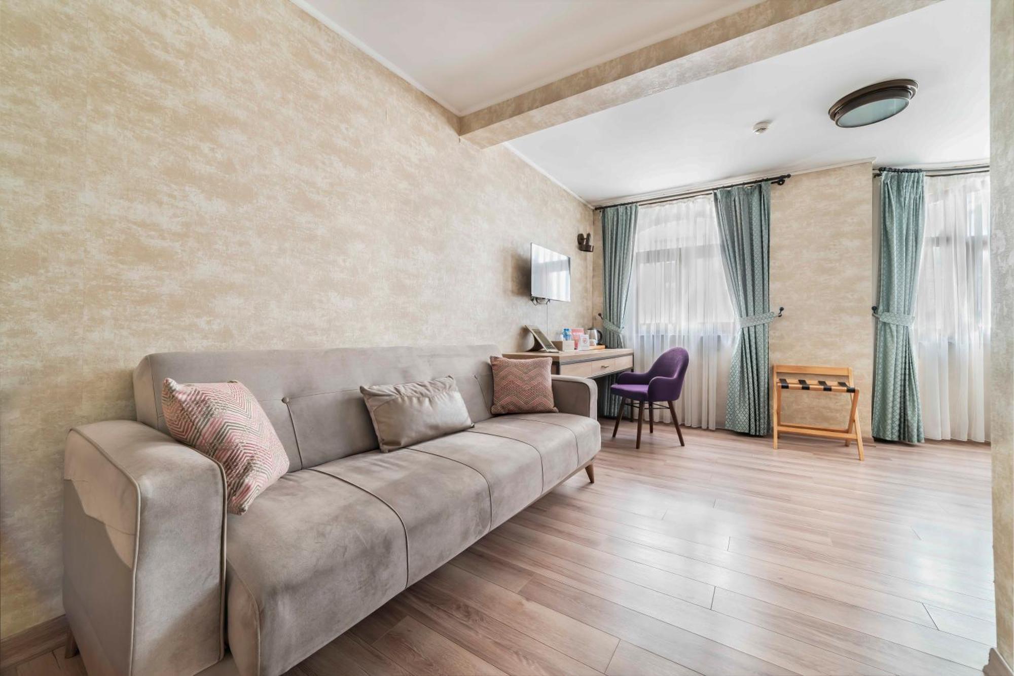 Castle Franco Suites Истанбул Екстериор снимка
